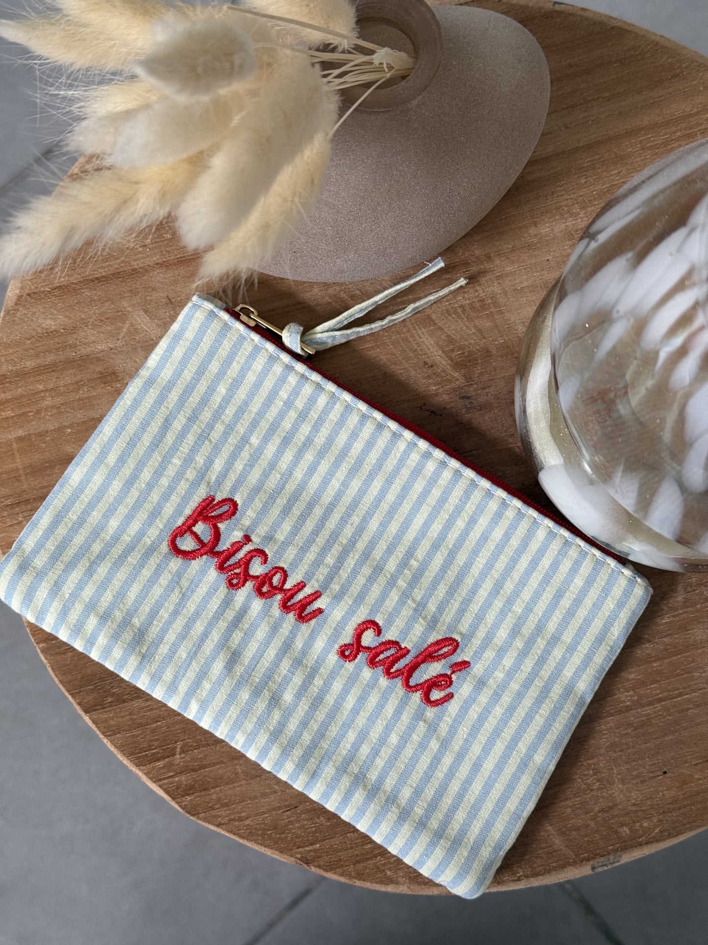 Pochette bleu BISOU SALÉ